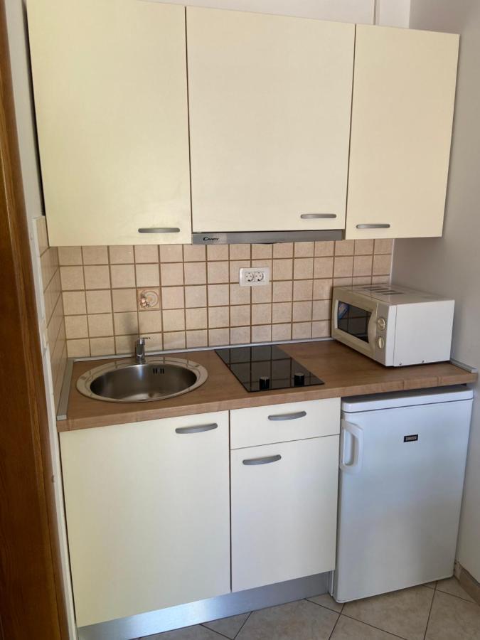 Apartments Mrsic Biograd Na Moru Exteriör bild