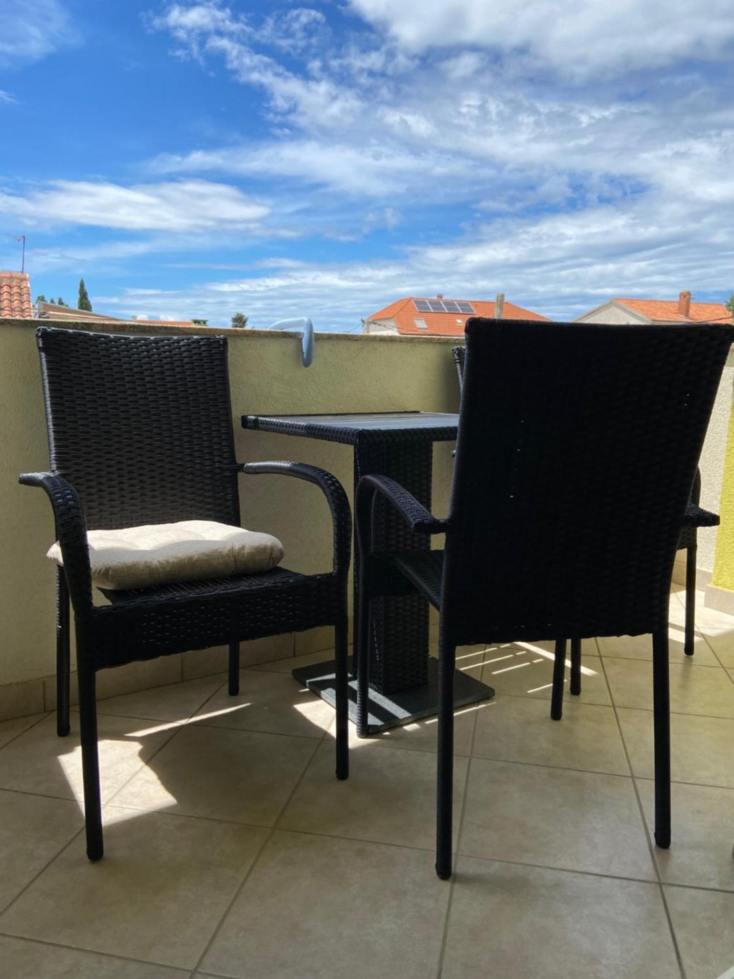 Apartments Mrsic Biograd Na Moru Exteriör bild