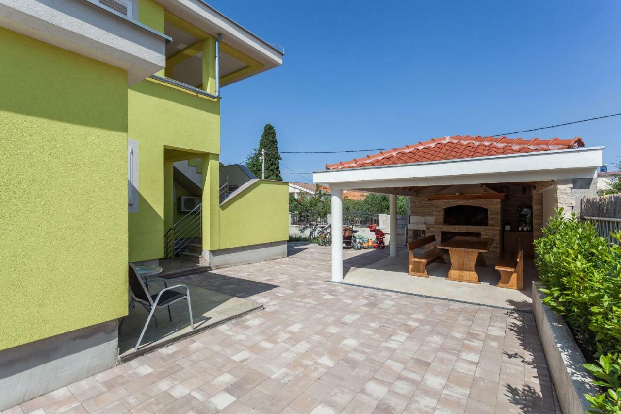 Apartments Mrsic Biograd Na Moru Exteriör bild